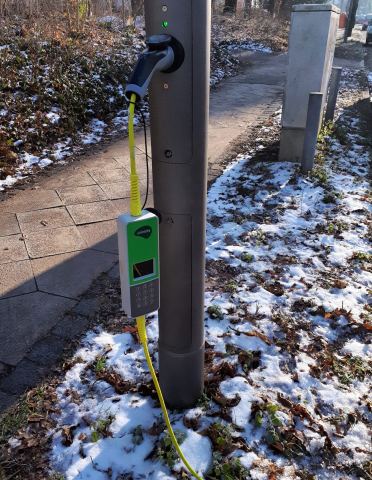 Foto der Ladeeinrichtung ubitricity Gesellschaft für verteilte Energiesysteme mbH