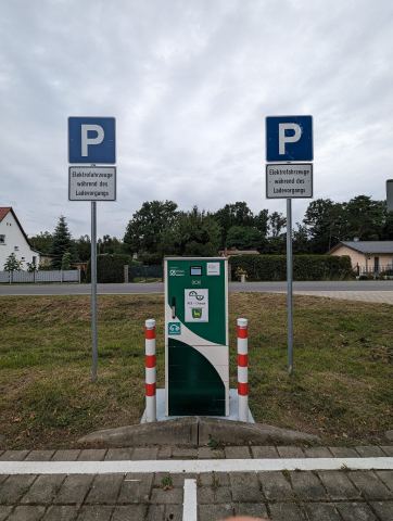 Foto der Ladeeinrichtung Stadtwerke Strausberg GmbH, Ernst-Thälmann-Straße 76a, 15345 Rehfelde