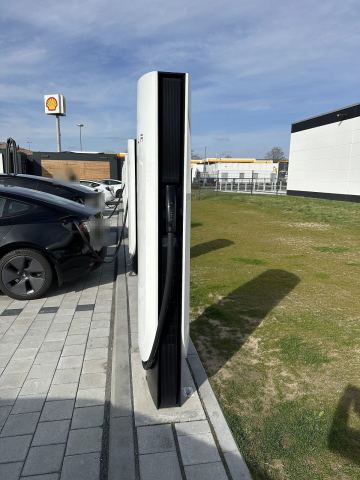 Foto der Ladeeinrichtung Tesla Germany GmbH, Christian-Ritter-von-Langheinrich-Straße 4, 95448 Bayreuth