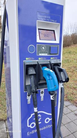 Foto der Ladeeinrichtung EnBW mobility+ AG und Co.KG, Reutlinger Straße 1, 72829 Engstingen
